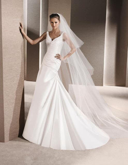 PRONOVIAS 31249001.665